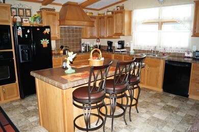 3761 Friedens Rd, Slatington, PA 18080 - photo 7