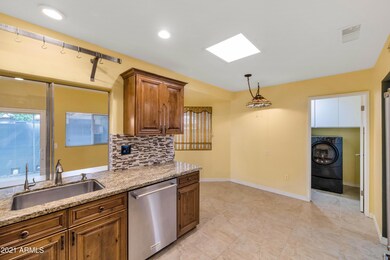 14040 N Newcastle Dr unit 15C, Sun City, AZ 85351 - photo 4