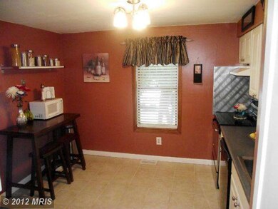 108 Hapsburg Ct, Parkville, MD 21234 - photo 5