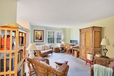 160 N Twin Oaks Terrace, South Burlington, VT 05403 - photo 4