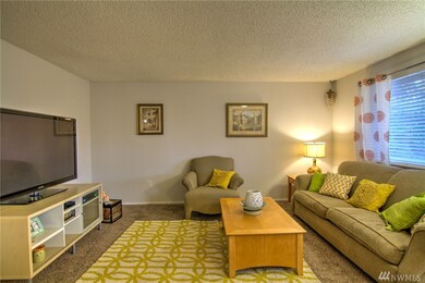 8902 Colgate Dr W, University Place, WA 98466 - photo 4