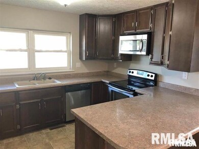 3218 Fairhaven Rd, Davenport, IA 52807 - photo 3