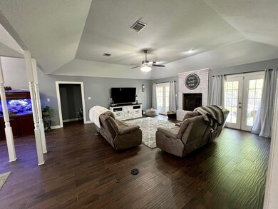 145 Browning Place, Lufkin, TX 75904 - photo 5