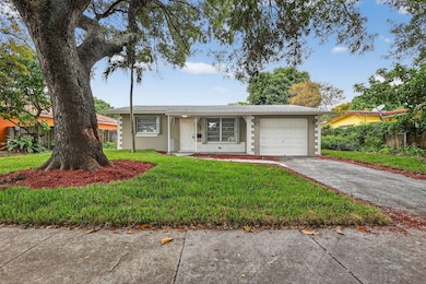 760 SW 64th Way, Pembroke Pines, FL 33023 - photo 2