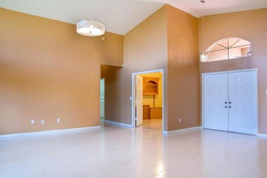 Living room 3
