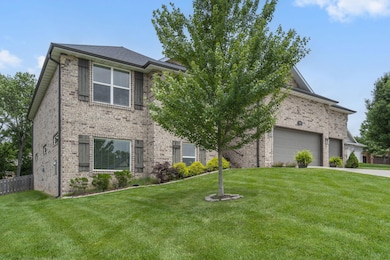 727 E Eleven Point Ln, Nixa, MO 65714 - photo 3