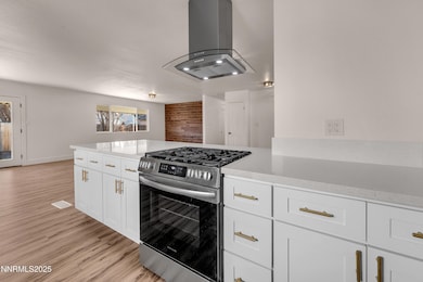341 Granada Dr, Sparks, NV 89431 - photo 2
