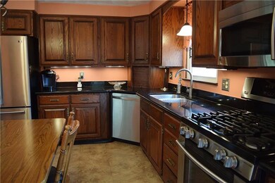 Full suite of stainless appliances included