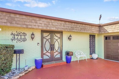 4713 Banyan Ln, Tamarac, FL 33319 - photo 2