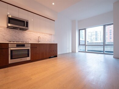 75 Park Ln S unit 421, Jersey City, NJ 07310 - photo 2