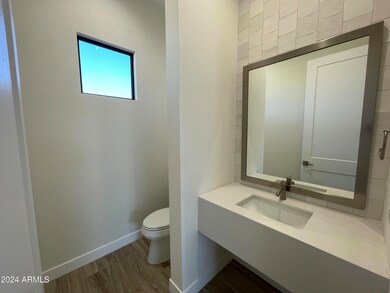 Powder Room 5543 E Olesen Nov 2024