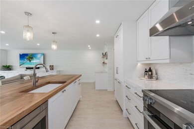 2850 Gulf Shore Blvd N unit 110, Naples, FL 34103 - photo 6