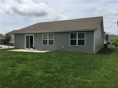 2301 Blackthorn Dr, Franklin, IN 46131 - photo 4