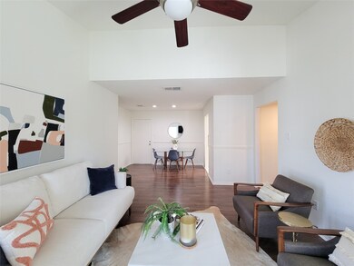 1201 Bering Dr unit 44, Houston, TX 77057 - photo 4