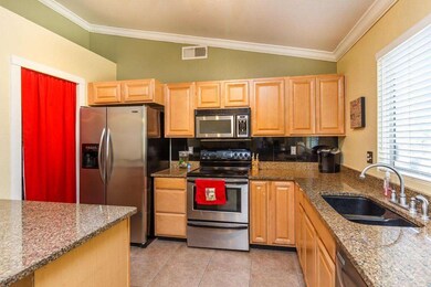 006_KITCHEN