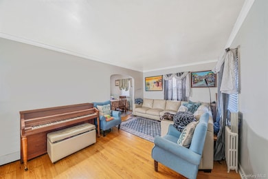 64 E Chester St, Valley Stream, NY 11580 - photo 3