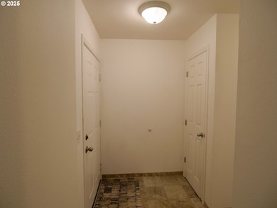 5130 SW Multnomah Blvd unit B, Portland, OR 97219 - photo 5