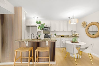 Lafayette Park Towers Condominiums unit 624, Los Angeles, CA 90057 - photo 2