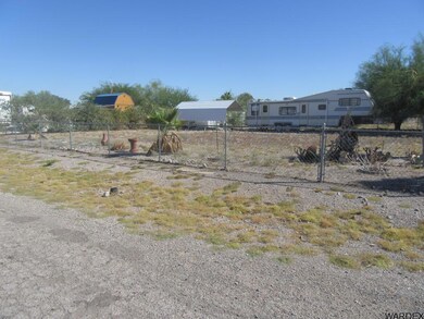 607 W Emerald Dr, Quartzsite, AZ 85346 - photo 2