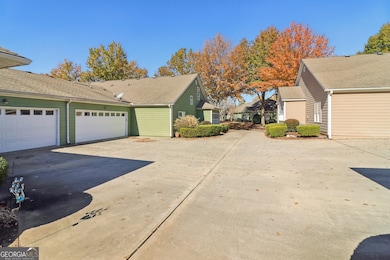 1502 Commonwealth Cir unit 1502, Newnan, GA 30263 - photo 5