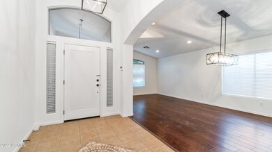 4463 East Desert Sands Drive-012