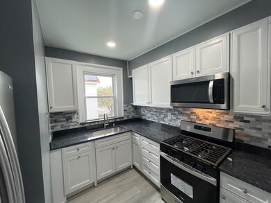 121-123 High St unit 2, Lawrence, MA 01841 - photo 4