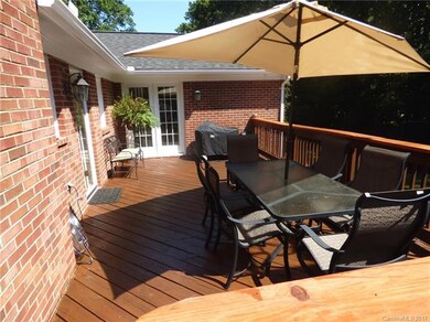 313 Gleneagles Rd E, Statesville, NC 28625 - photo 3