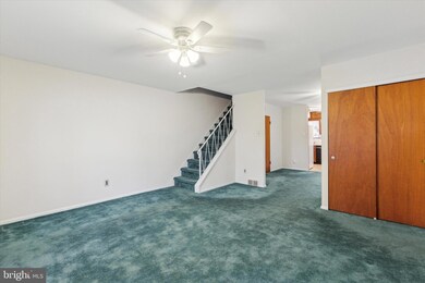 1714 Kendrick Ln, Norristown, PA 19401 - photo 2