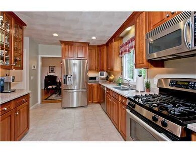 24 Mathew Dr, Johnston, RI 02919 - photo 6