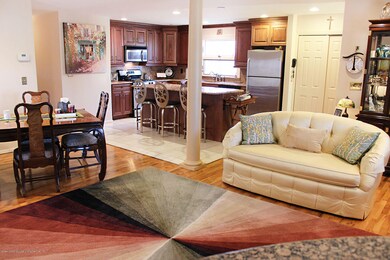 326 Caswell Ave, Staten Island, NY 10314 - photo 3