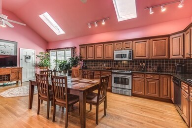 9 Lime St, Marblehead, MA 01945 - photo 2