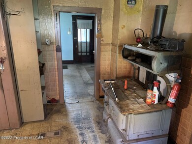 60 Morgan St, Nanticoke, PA 18634 - photo 4