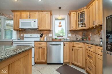 7302 Hidden Valley Dr, Plainfield, IN 46168 - photo 7