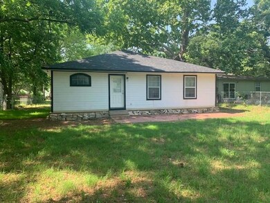 2517 W Walker St, Denison, TX 75020 - photo 4