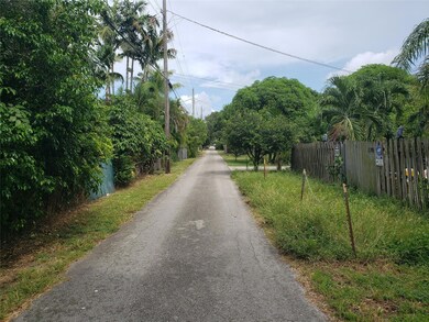 274 SW 9th St, Dania, FL 33004 - photo 6