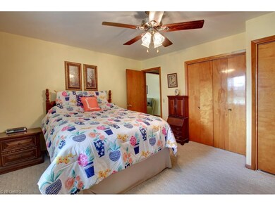 Master Bedroom 15x12