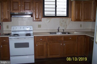 422 Arlington St, Tamaqua, PA 18252 - photo 2