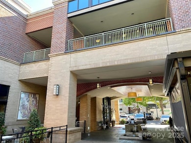 720 Governor Morrison St unit 215, Charlotte, NC 28211 - photo 4