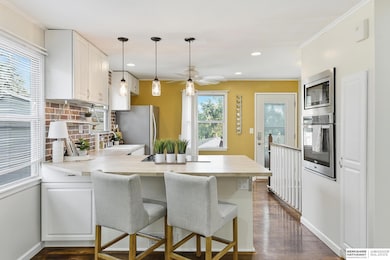 5618 Frederick St, Omaha, NE 68106 - photo 2