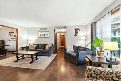 615 Walnut Dr, Albion, IN 46701 - photo 6