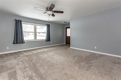 800 S 15th St, Marion, IA 52302 - photo 3