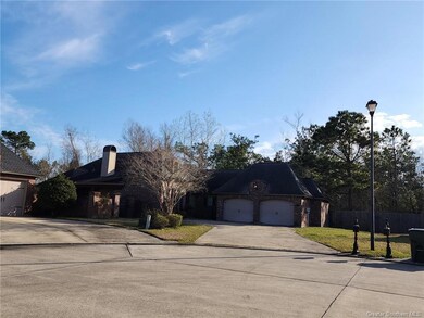 900 Middlebrook Cir, Lake Charles, LA 70605 - photo 2