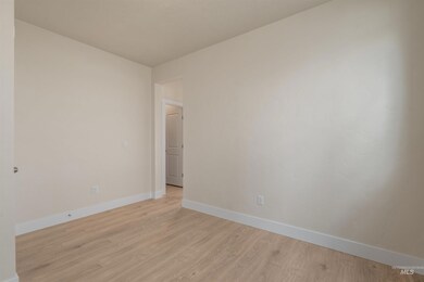 6278 W Fireline St, Meridian, ID 83646 - photo 4