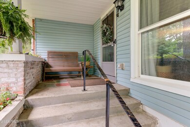 909 Ash Tree Ln, Schenectady, NY 12309 - photo 5