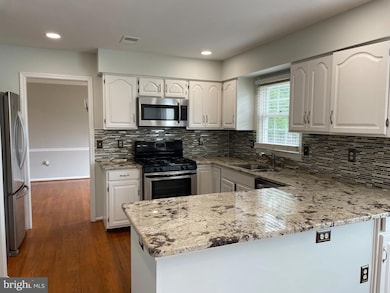 13404 Poplar Woods Ct, Chantilly, VA 20151 - photo 6