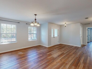 18 Lake Ellen Cir, Crawfordville, FL 32327 - photo 6