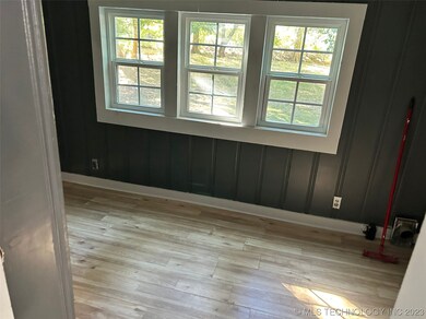 325 W 14th St, Ada, OK 74820 - photo 5