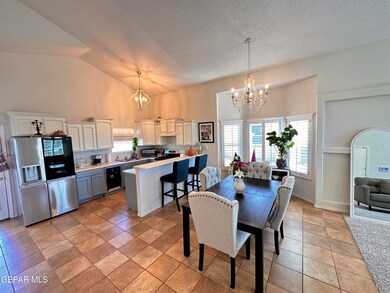 741 Desert Ash Dr, Horizon City, TX 79928 - photo 4