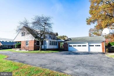 269 E Main St, Leola, PA 17540 - photo 3