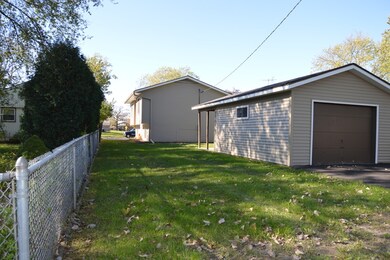 1713 Jethro Ave, Zion, IL 60099 - photo 5